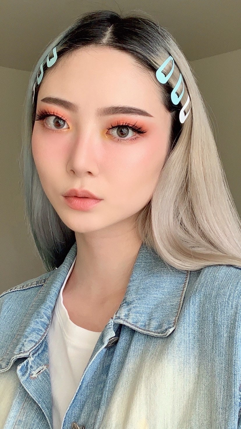 Eyelash Extensions vs Strip Lashes:  What’s the Difference?