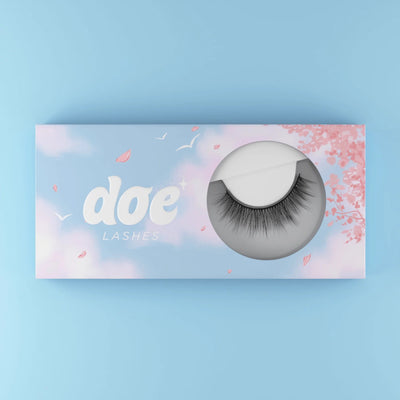 Light Lashes vs. Heavy Lashes: When To Wear