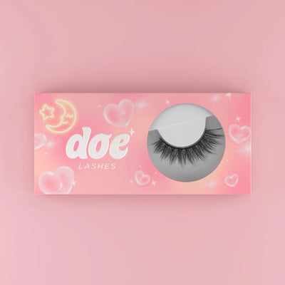 What Are Hybrid Lashes and How Do They Work?
