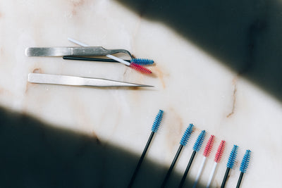 How To Remove Eyelash Glue & Extensions